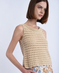 Золотисто-бежевый топ, обновляем летний гардероб