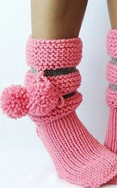 Домашние сапожки спицами