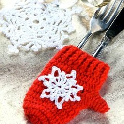 Варежка для столовых приборов - вяжем красивый аксессуар!