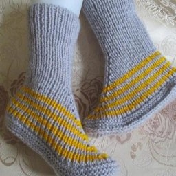 Вяжем необычные носки - успеем к 23 февраля!