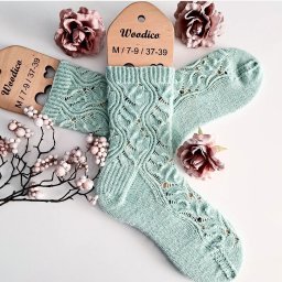 Красивый ажурный узор спицами