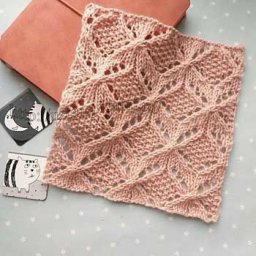 Красивый узор спицами