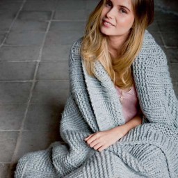 Вяжем серый плед