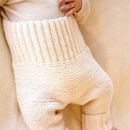 Вяжем штанишки для малыша