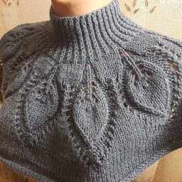 Манишка спицами