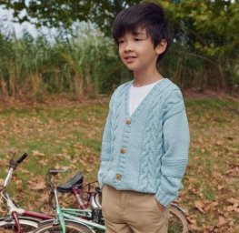 Жакет спицами, вяжем детям