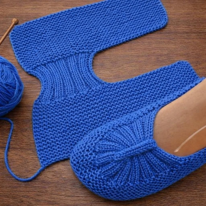 Простые тапочки спицами