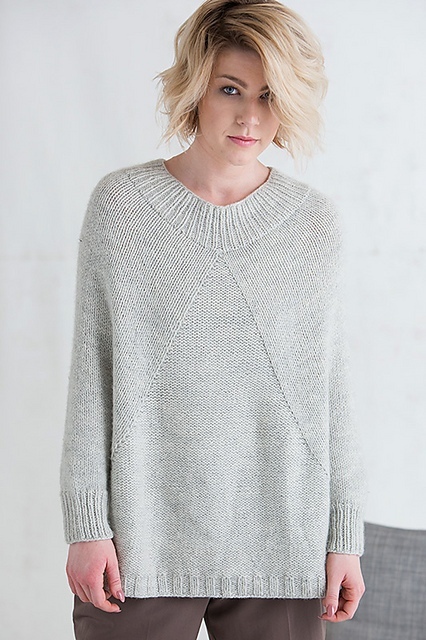 Вяжем дизайнерский свитер-пончо