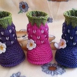 "Ягодные" сапожки для малышей