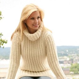 Вяжем теплый свитер