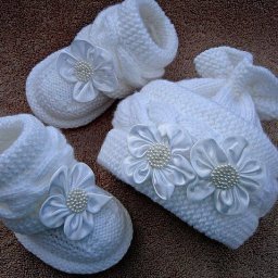 нежные пинетки, вяжем спицами