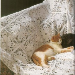 Скатерть из мотивов крючком