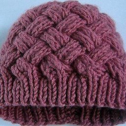 Милая двухсторонняя шапочка