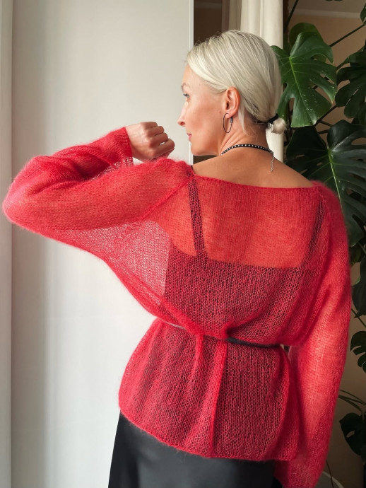 Красная паутинка из мохера