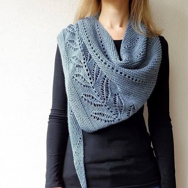 Бактус с листьями Бактус с листьями