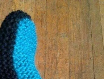 Простые следки на двух спицах Простые следки на двух спицах