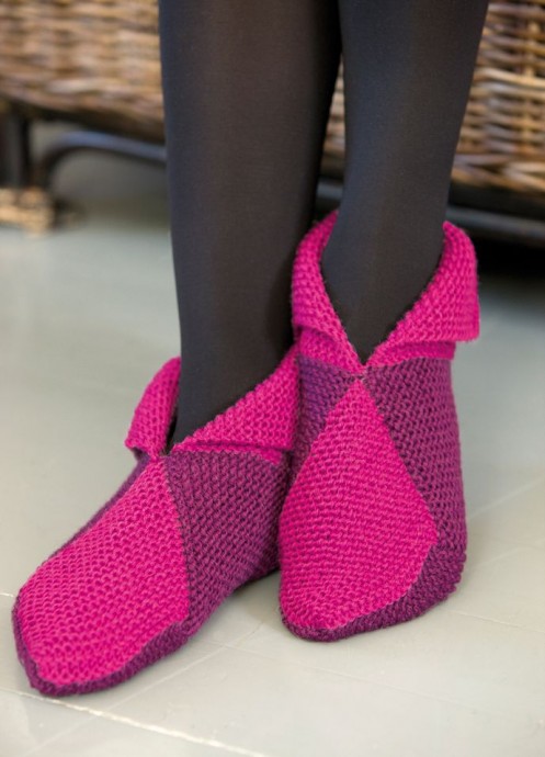 Теплые носочки-следочки, связанные спицами - для любителей дома ходить с комфортом