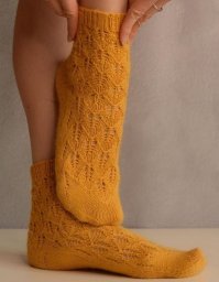 Изящные ажурные носочки спицами