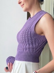 Эффектный сиреневый топ