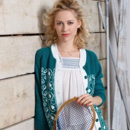 Вяжем изысканный изумрудный жакет с орнаментом
