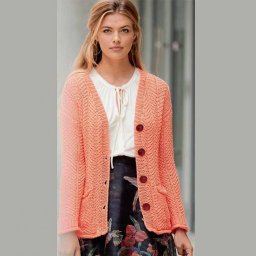 Интересный жакет кораллового цвета