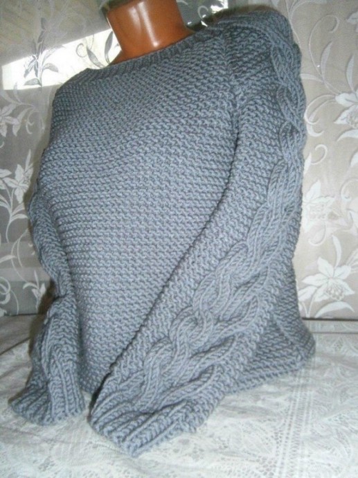 Уютный свитер спицами