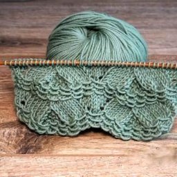 Необычный узор спицами - пригодится для женских и детских изделий