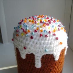 Вязаный кулич - символическая поделка