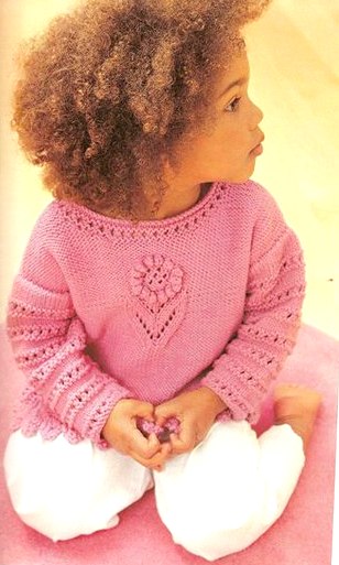 Ажурный свитер для девочки "Нежный цветочек"