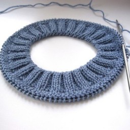 Имитация пришивной горловины