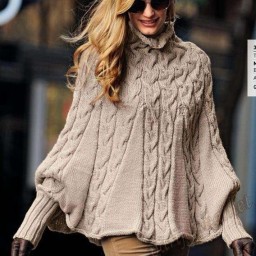 Оригинальное пончо с рукавами.