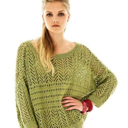 Объемный пуловер с ажурным узором