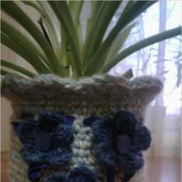 Кашпо на стену