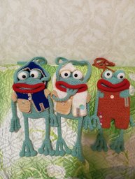 Вязаные сумочки для модниц (Лягушки ищут своих модниц)