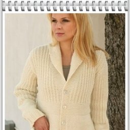 Теплый жакет спицами с воротником шалька.