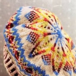 Разноцветный берет. Схема.