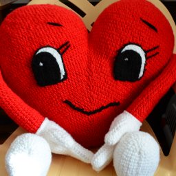 Сердце-обнимашка