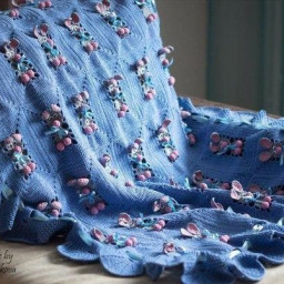 Плед из мотивов с зайчиками