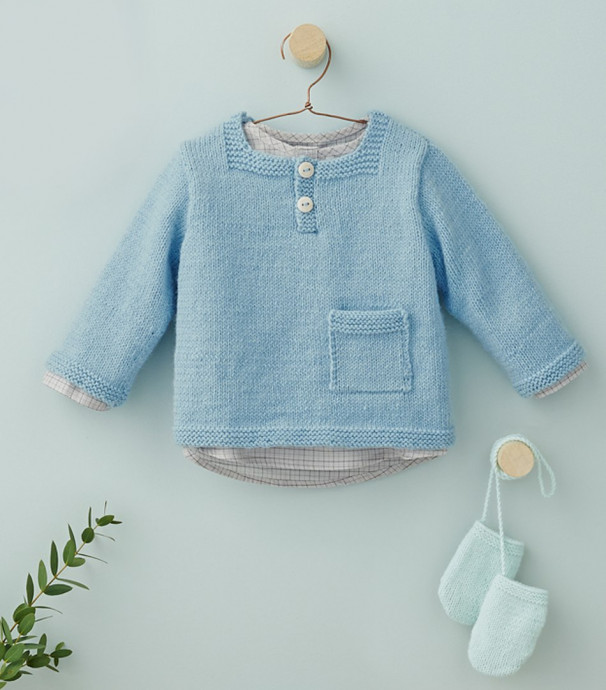 ​Голубой пуловер и варежки для малыша