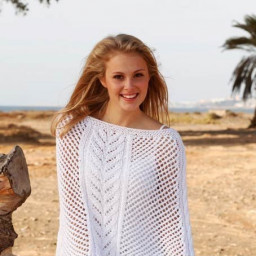 Ажурное пончо спицами