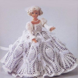 Нарядные вязаные платья для куклы