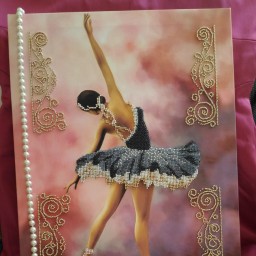 Вышивка со своей историей