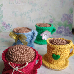 Вязаная игольница