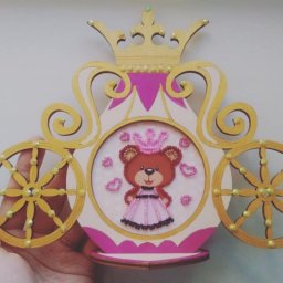 Вышитая принцесса-медведь