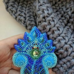 Брошь, вышитая бисером "Голубой лотос"