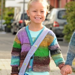 Кофта с «шишечками»