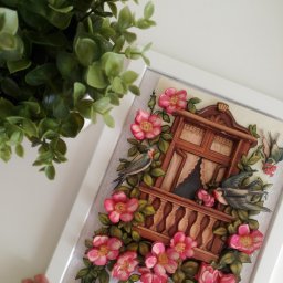 Оформленная картина в технике папертоль