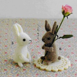 Зайчата амигуруми