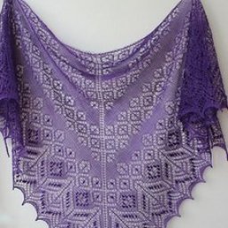 Какую пряжу взять для этой шали?