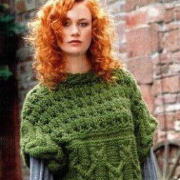 Пуловер с косами